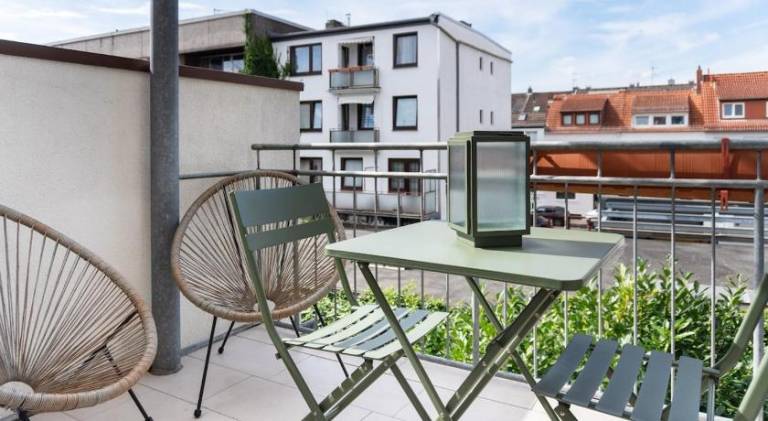 CY Neustadt - Balkon - Innenstadt - Altbau — photo 5