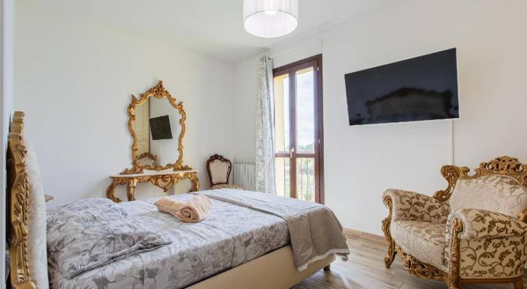 Holiday apartment with patio in Montecatini Terme