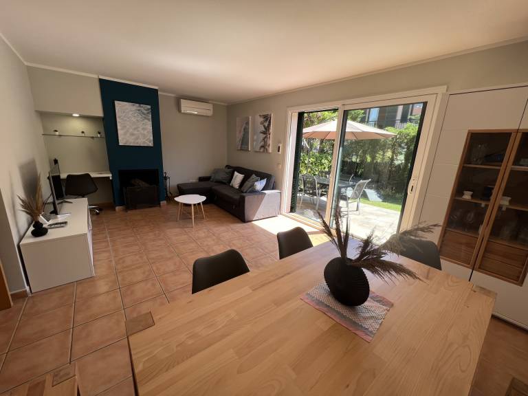Fully equipped house with grill, yard & pool | Beach nearby | Dogs allowed — photo 3