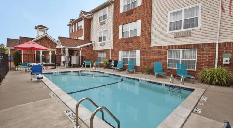 TownePlace Suites by Marriott Detroit Sterling Heights — photo 4