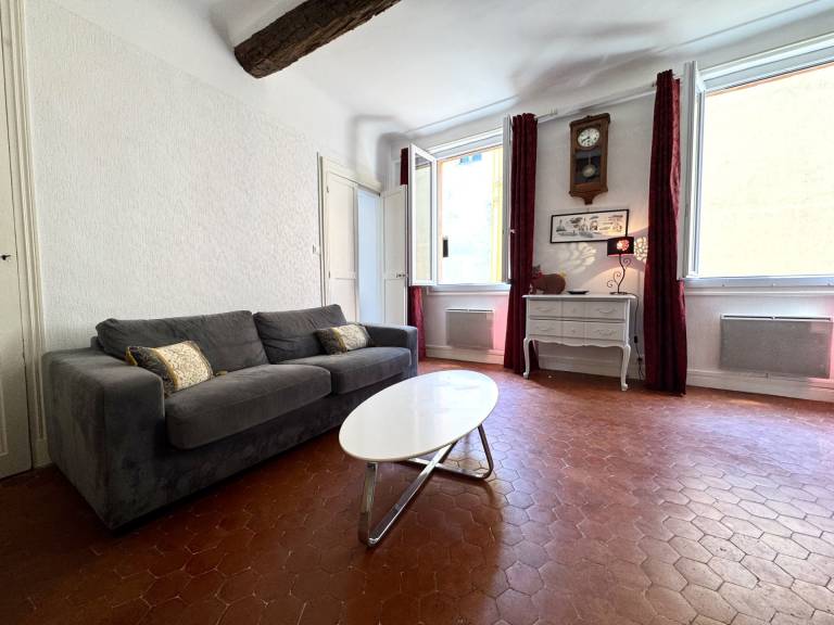 Fully equipped beautiful rental apartment | Close to Castle Hill | Next to the beach | Dogs allowed — photo 4