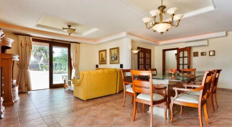Fully equipped pleasant villa with barbeque, private pool & terrace | Dogs allowed — photo 4