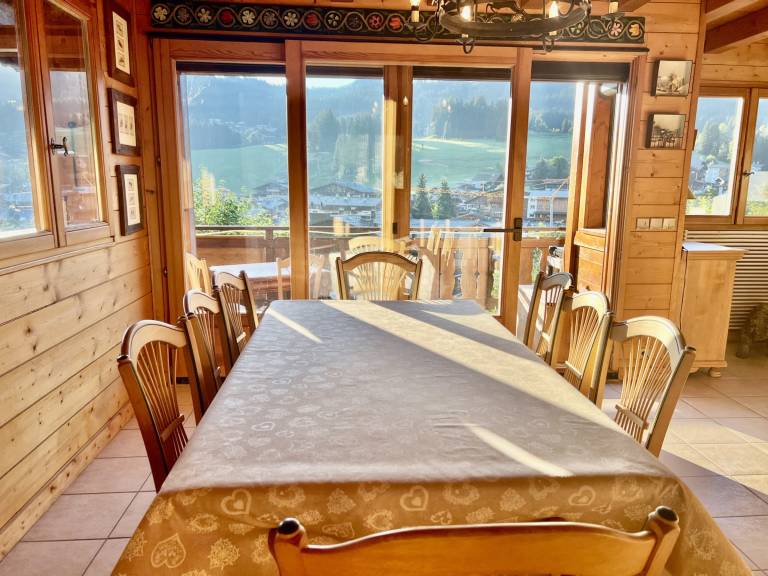 Chalet with garden — photo 2