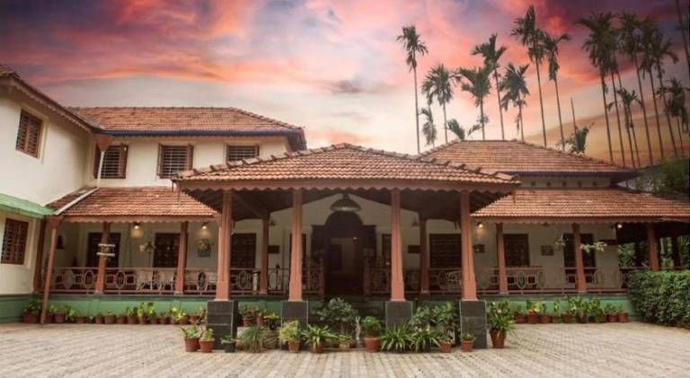 Siddhanta Manor By The Avyaan