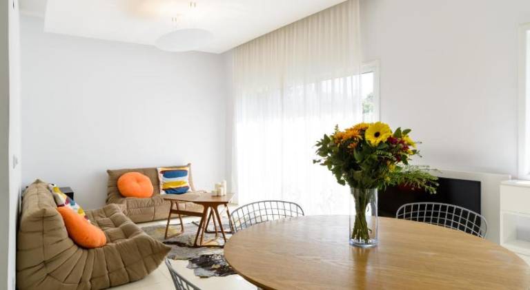 Relax & Sunny near Beach by FeelHome in Tel Aviv