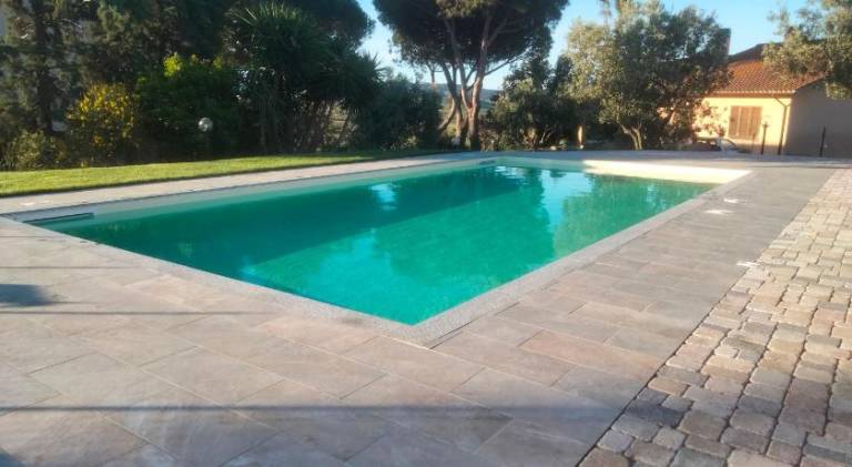 Farm with pool, yard & grill in Grosseto