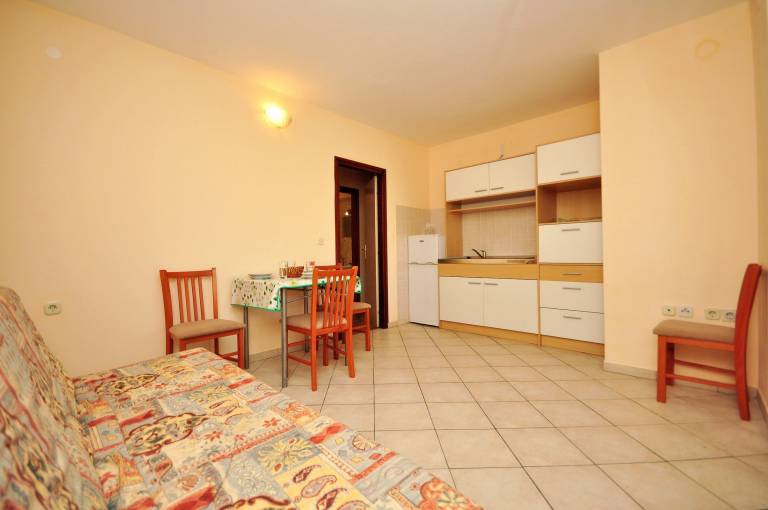 Nice holiday apartment with grill | Garden view | Next to the beach | Pet-friendly — photo 4