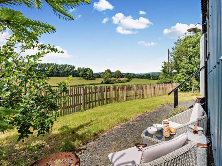 1 Bed in Ludlow oc 44231