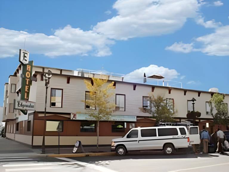 Edgewater Hotel in Whitehorse, YT