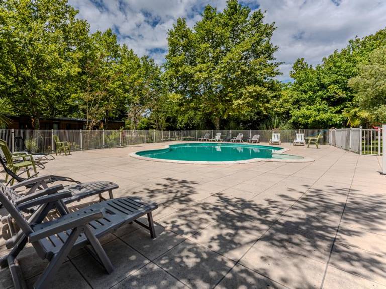 Nice mobile home with pool & terrace | Dogs allowed — photo 2
