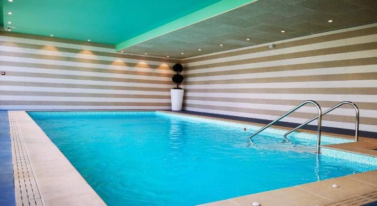 Serviced apartment with garden, pool & sauna — photo 3