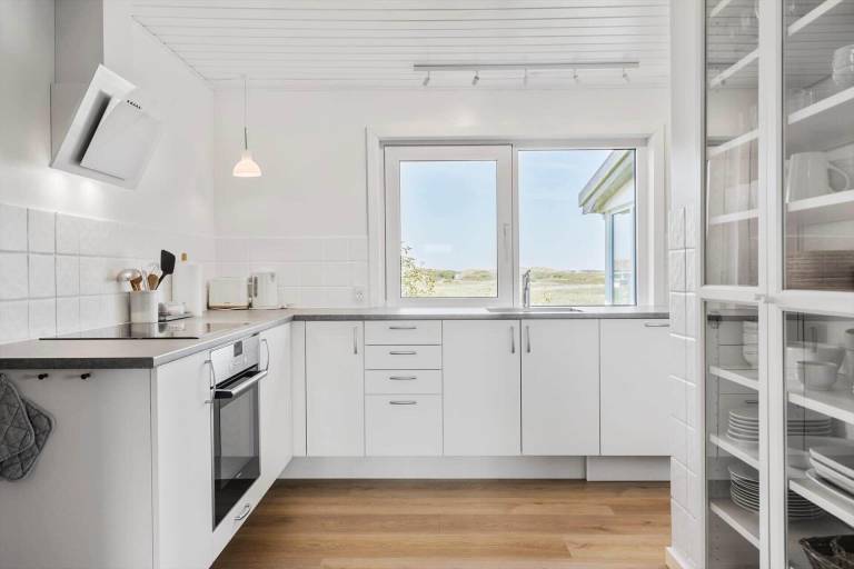 House with barbecue & patio | Dogs allowed — photo 2
