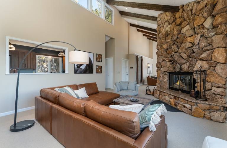 Child-friendly house with private pool & patio | Pets allowed — photo 3