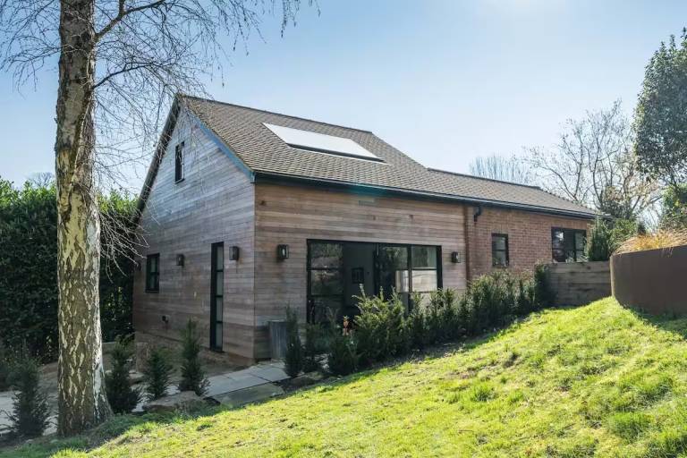 Aylesford House Sleeps 2 & 1 infant Parking Garden