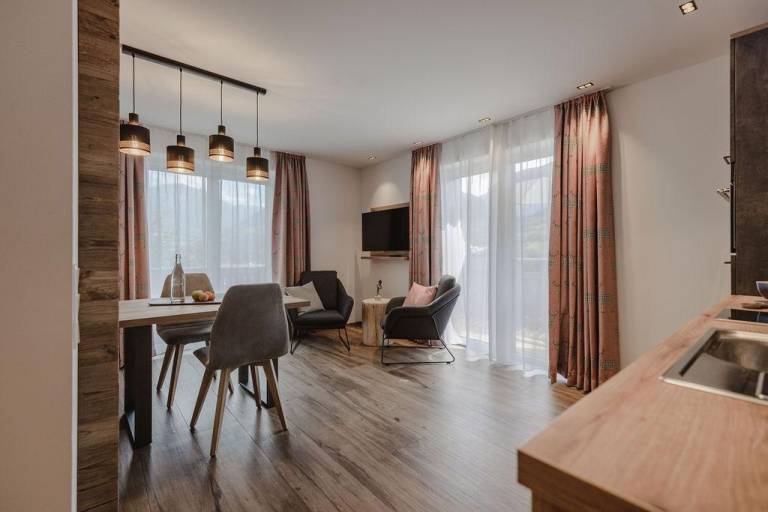 Family-friendly beautiful apartment with terrace, garden & sauna | Dogs allowed — photo 3