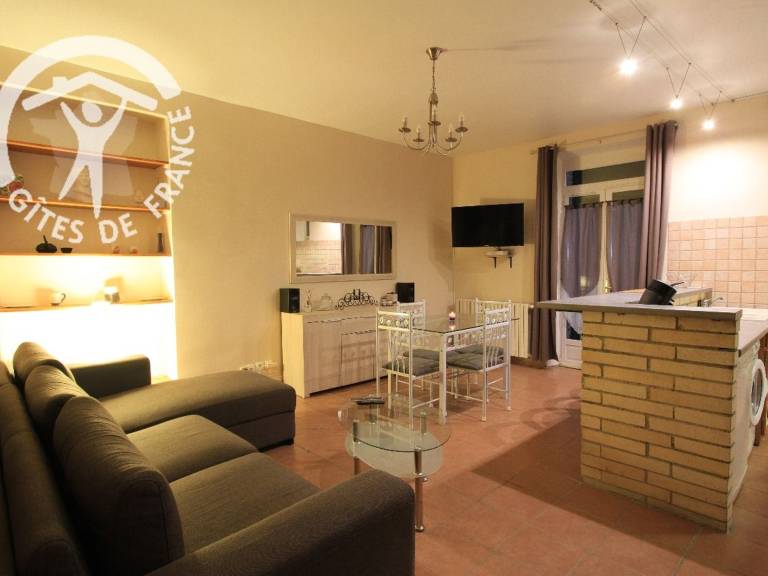 Holiday apartment with garden in Montargis