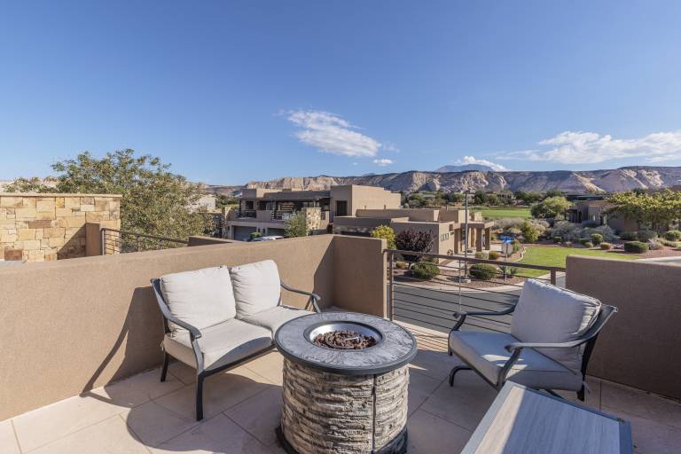 House with heated pool, jacuzzi & barbeque | Golf view — photo 4