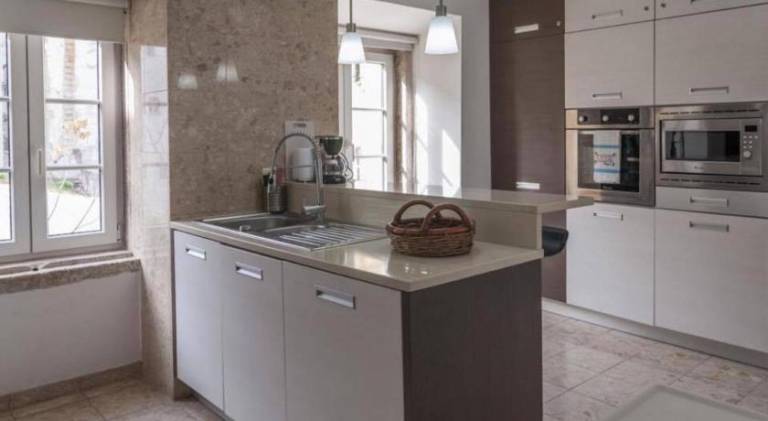Apartment | Near São Jorge Castle | Perfect for remote work — photo 2
