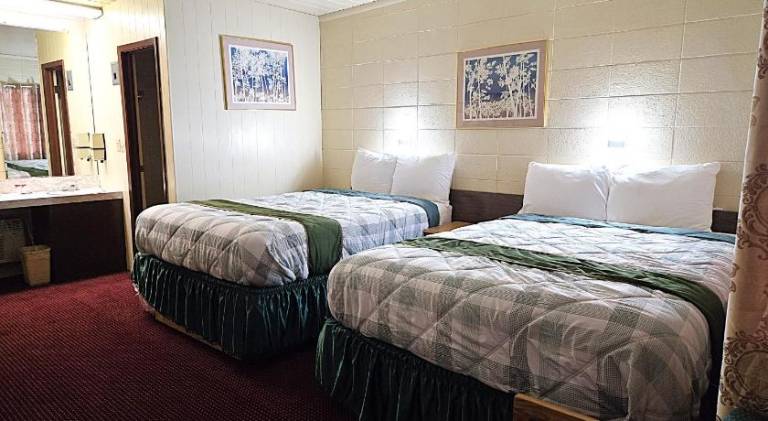 Town House Motor Inn — photo 2