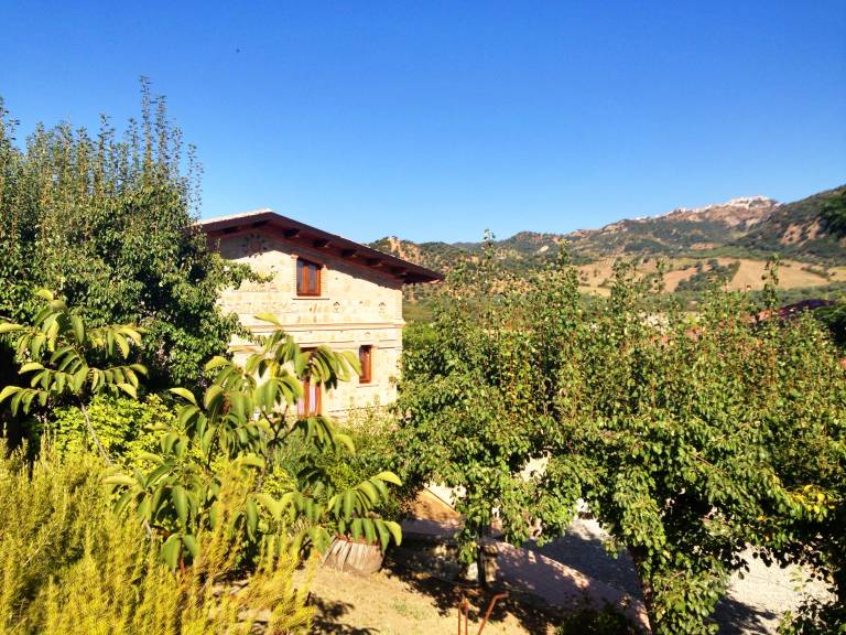 Bauernhof in Crucoli, Kalabrien, Italien