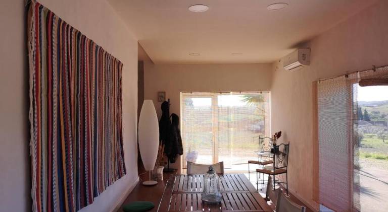House with pool — photo 2