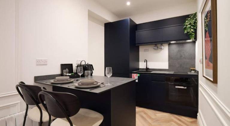 Apartment | Near Manchester Town Hall | Dogs allowed — photo 4