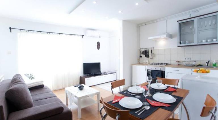 Rental apartment with 1 room for 4 persons — photo 3