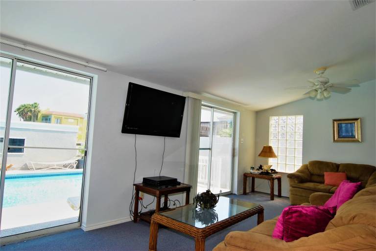 Child-friendly nice condo with pool | Pet-friendly — photo 4