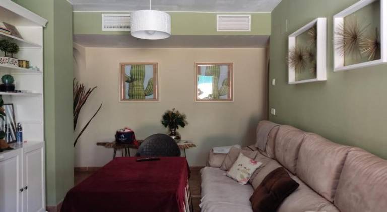 Apartment with pool — photo 2