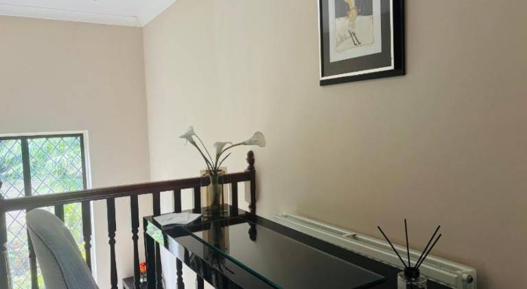 Villa with 5 rooms for 8 persons — photo 2