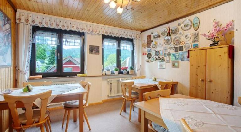Haus Edelweiß Zimmer — photo 3