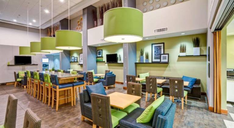 Hampton Inn & Suites Sarasota/Bradenton-Airport — photo 4