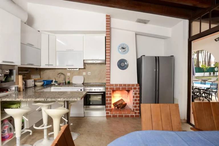 Fully equipped pleasant villa with terrace, grill & private pool | Garden view | Good for workation | Pet-friendly — photo 4