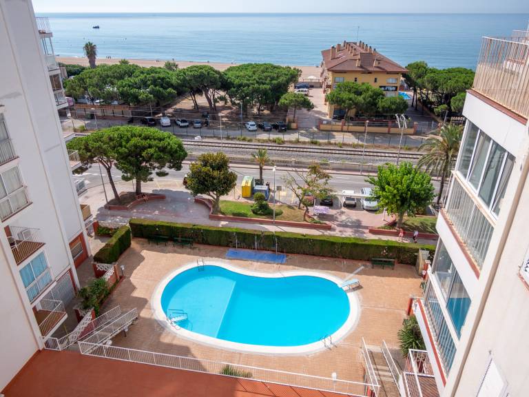 Holiday apartment with pool — photo 3