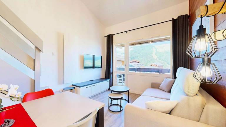 Holiday apartment with 2 rooms for 7 persons in Les Belleville