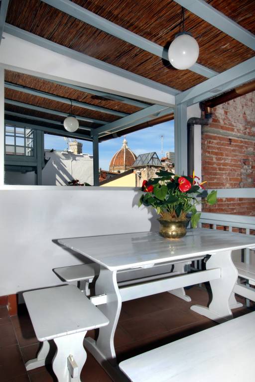 Holiday apartment with patio | Close to Florence Cathedral | Pets allowed — photo 2