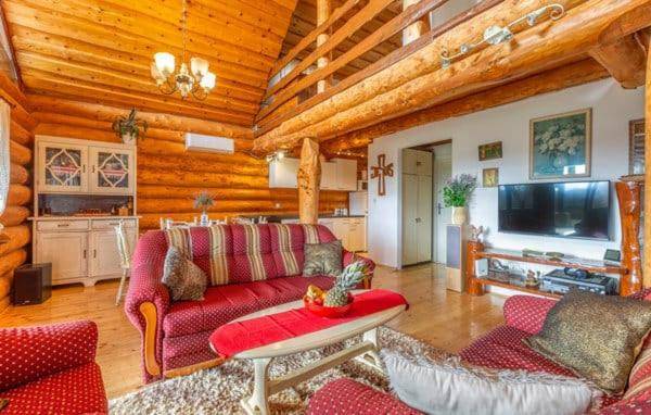 Lovely house with hot tub & pool | Pets allowed — photo 2