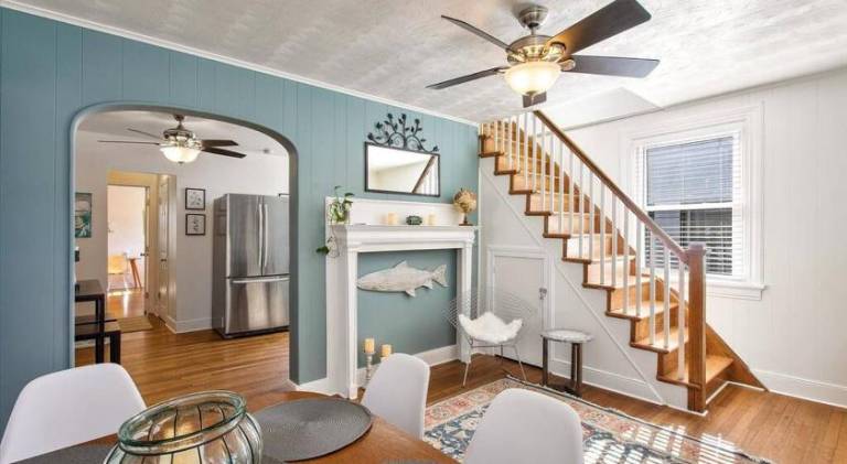 Vacation home with 3 rooms for 8 persons in Richmond, BC