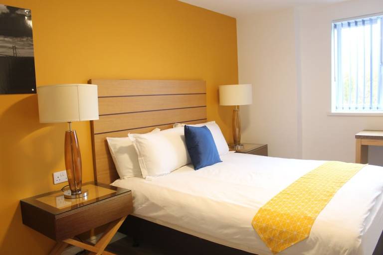 Accommodation Hull