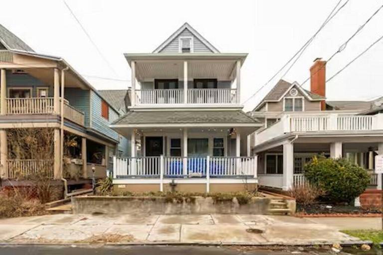 House Bradley Beach