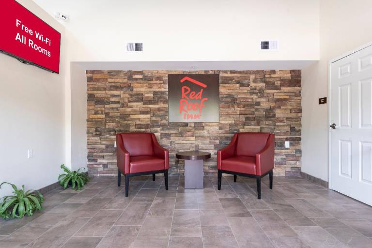 Red Roof Inn Baytown — photo 4