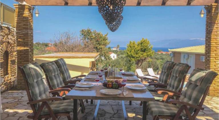 Fully equipped vacation home with terrace, garden & private pool | Pet-friendly — photo 3