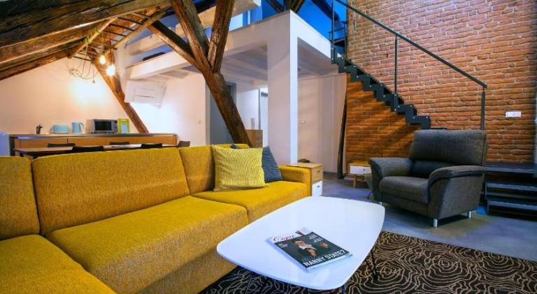 Nice apartment with terrace | Close to Prague astronomical clock | Pets are welcome in Prague