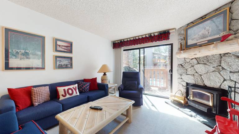 Wonderful condo with sauna, grill & pool | Next to the ski | Pets allowed — photo 4