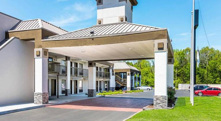 Farragut Inn & Suites in Farragut, TN