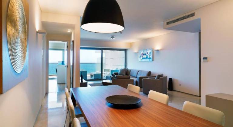 Serviced apartment with sauna, terrace & jacuzzi — photo 4