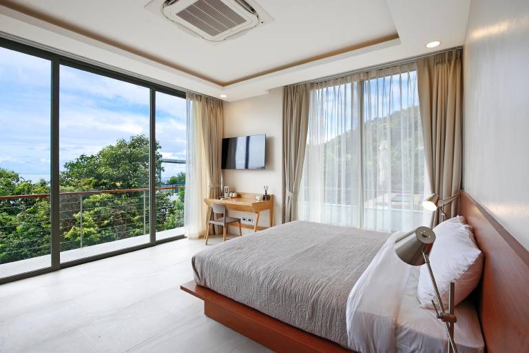NEW Luxury Sea and Sunset View 5BR 6BA Pool Villa — photo 2