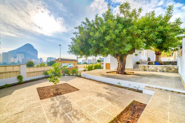 Fully equipped villa with yard, barbecue & patio | Dogs allowed — photo 5