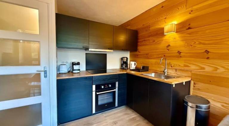 Holiday apartment with 1 room for 4 persons — photo 4