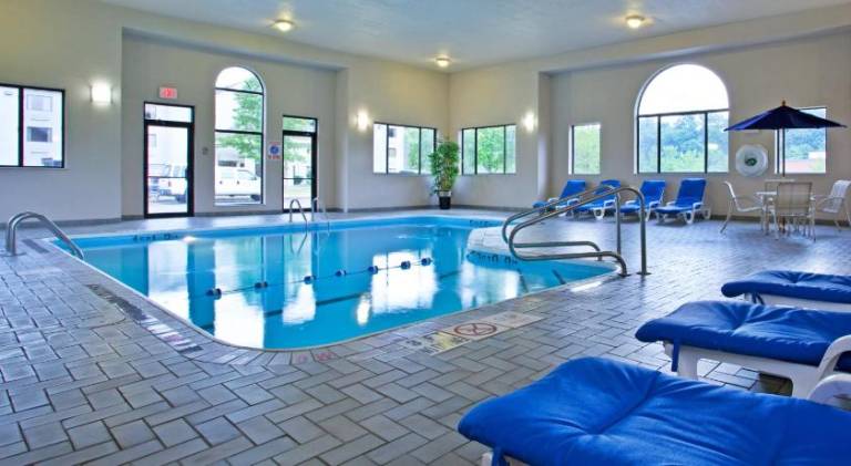Holiday Inn Express Hotel Pittsburgh-North/Harmarville By IHG — photo 2